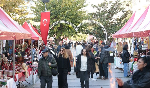 Konak'ta Yeni Yıl El Emeği Kermesi başladı