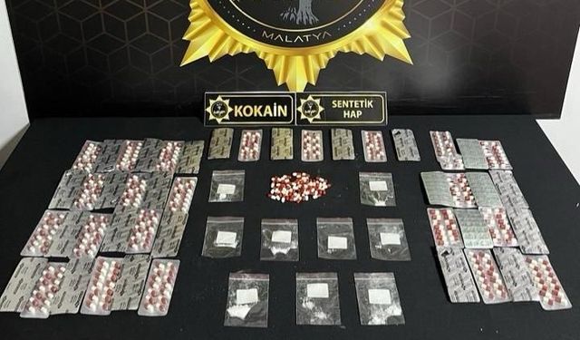 Zehir tacirlerine darbe: Çok sayıda sentetik hap ve kokain ele geçirildi, 3 tutuklama!