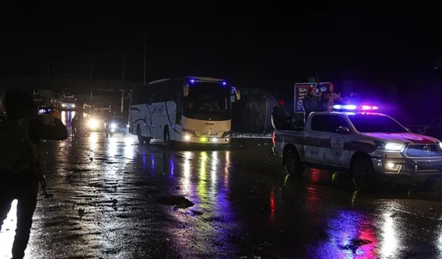 Halep’te YPG/SDG’nin kentteki son unsurları tahliye ediliyor