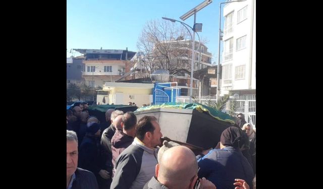 İzmir Dikili'de anne ve kızı evde ölü bulundu