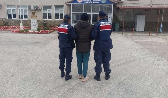 Kaçışı uzun sürmedi: 20 yıllık firari kıskıvrak yakalandı