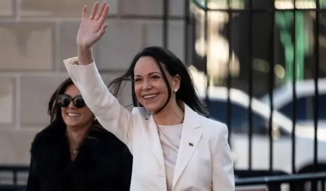 Machado Nobel madalyasını Trump’a verdi