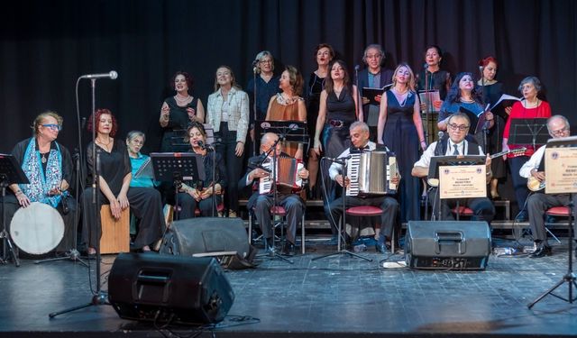 Mübadelenin 103. yılında iki yakanın ezgileri Konak’ta yankılandı