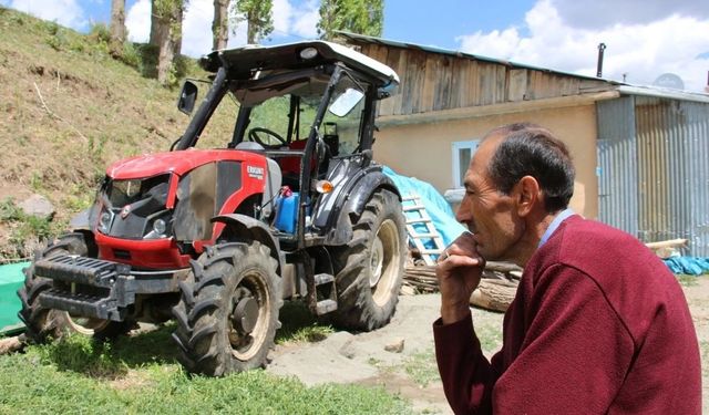 Çiftçi umudunu kesti 886 traktör satışa çıktı