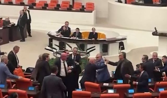 Meclis’te İsmet İnönü tartışması: AK Parti ve CHP arasında gerginlik