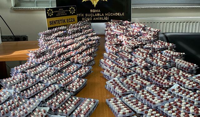 Zehir tacirlerine darbe: Kilolarca kokain ele geçirildi, 4 tutuklama!