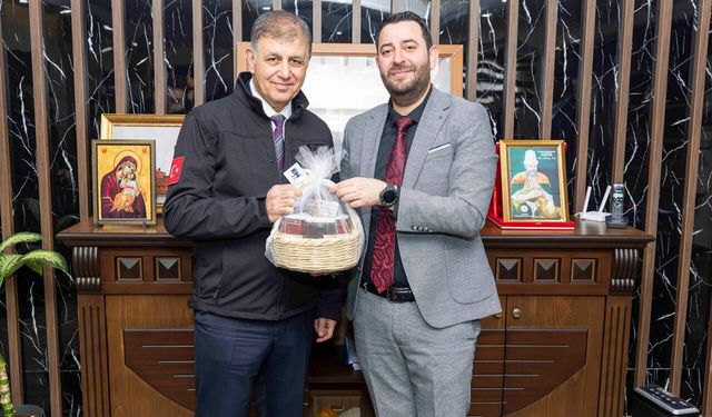 Başkan Tugay'dan Hatay için dayanışma çağrısı