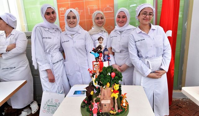 Bornova’da hamurdan umuda: 114 kursiyer meslek sahibi oldu