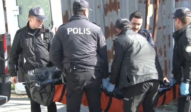 Boş arazide 30 yaşında erkek cesedi bulundu