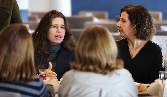 Çeşme'de dayanışma büyüyor, kadınlar güçleniyor