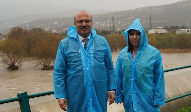 Gediz Nehri alarm veriyor: İYİ Parti İzmir’den kirliliğe tepki