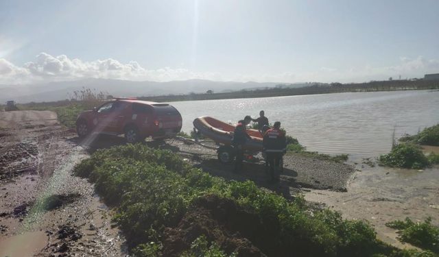 İzmir’de fedakar ekipler can dostları için gece gündüz çalıştı!