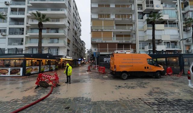 İzmir’de sağanak uyarısı: Kent genelinde tedbirler üst seviyede