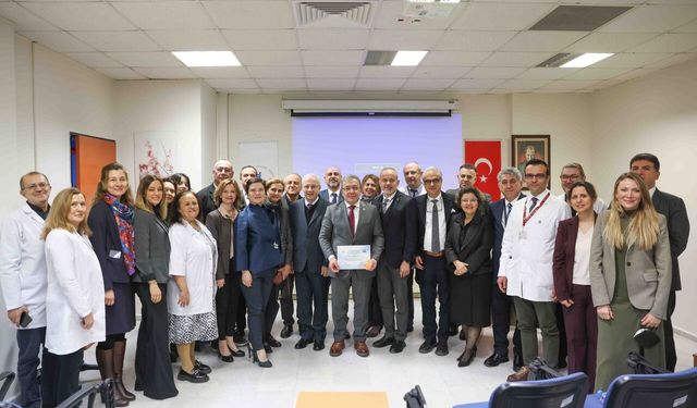 Kanserle mücadelede yenilikçi yaklaşımlar DEÜ'de masaya yatırıldı