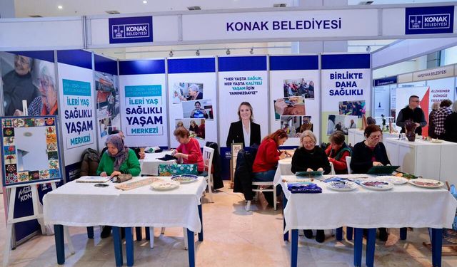 Konak, Sağlıklı Yaş Alma Fuarı’nda fark yaratıyor