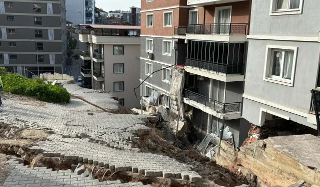 Menemen’de heyelan bölgesinde çalışmalar sürüyor