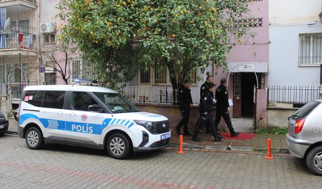 Yakınlarının haber alamadığı 67 yaşındaki adam evinde ölü bulundu