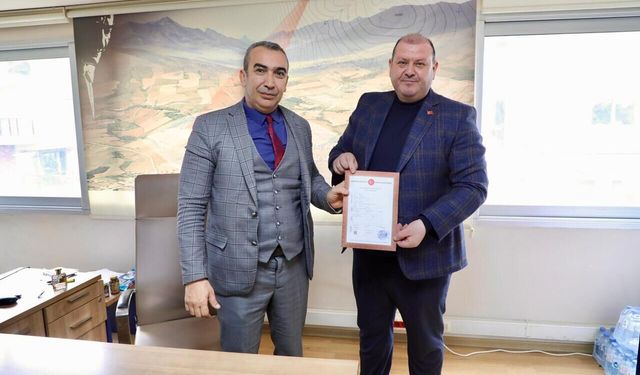 Ziraat Bankası’na ait iş yeri artık Menderes Belediyesi’nin