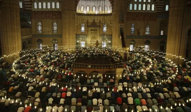 İzmir’de bayram namazı saat kaçta kılınacak? 20 Mart 2026 İzmir bayram namazı saati