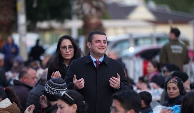 Torbalı’da 4 bin kişilik iftar sofrası kuruldu