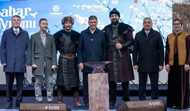 Bahar Bayramı İzmir’e coşkuyla kutlandı