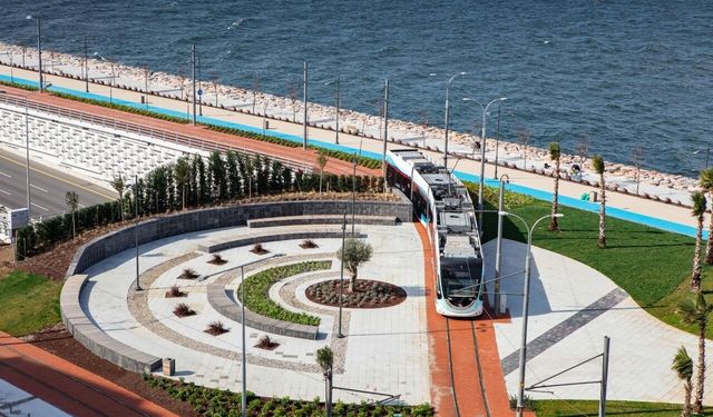 Bayramda toplu ulaşım yüzde 50 indirimli: İZBAN ücretsiz hizmet verecek!