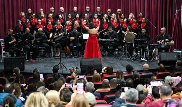 Bornova’da Dünya STK Günü türkülerle kutlandı