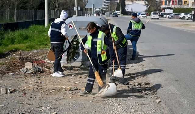 Bornova'da kapsamlı temizlik çalışması başladı