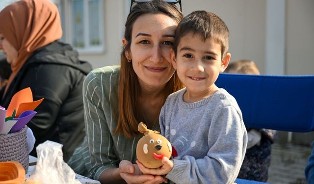Bornovalı minikler "Çim Adam Atölyesi"nde buluştu