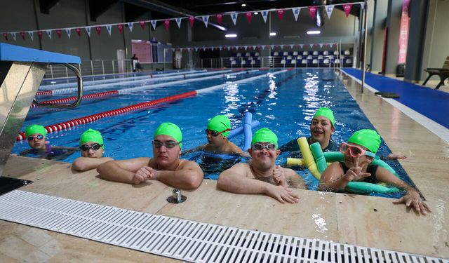 Buca’da engeller kulaçlarla aşılıyor