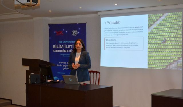 Ege Üniversitesi'nde 'akademik yolculuk' masaya yatırıldı