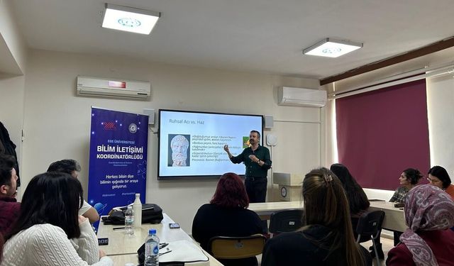 Ege Üniversitesi'nde kumar bağımlılığı masaya yatırıldı