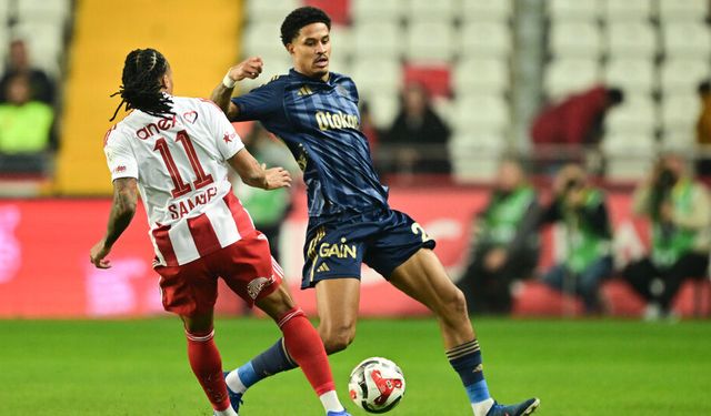 Fenerbahçe, Antalyaspor deplasmanında puan kaybetti: 2-2