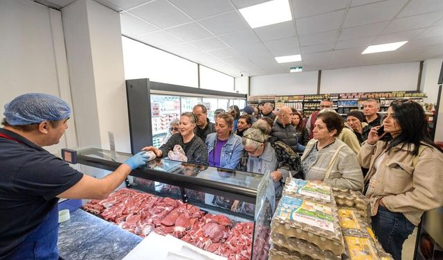 İZMAR’ın 21’inci mağazası Çiğli’de açıldı