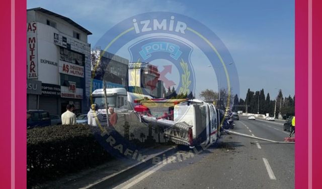 İzmir'de freni patlayan kamyon faciaya yol açacaktı