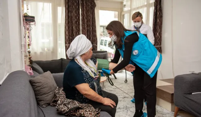 Karşıyaka Belediyesi'nden evde temizlik hizmeti