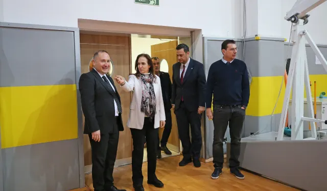 Karşıyaka Bilim Merkezi yeniden açılıyor