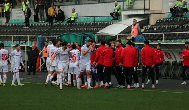 Karşıyaka, Denizli’de fırtına gibi esti: Play-off biletini erken aldı