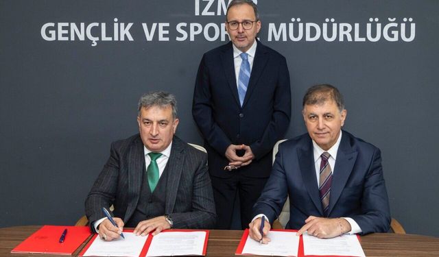 Karşıyaka Stadı için tarihi eşik aşıldı: Yetki devri protokolü imzalandı