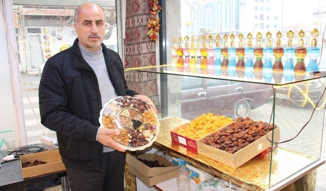 Oğlunun bıçakladığı baba hayatını kaybetti