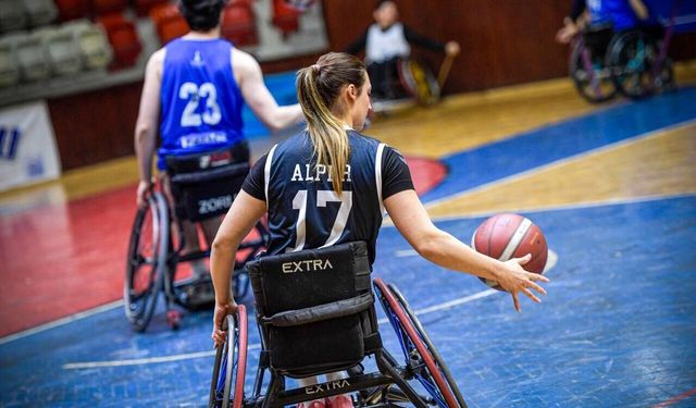 Parkede bir kadın direnişi: "Yeniden yaşamayı seçtim"