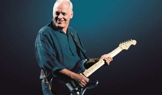 David Gilmour’un “Black Strat” lakaplı gitarı 14,6 milyon dolara satıldı