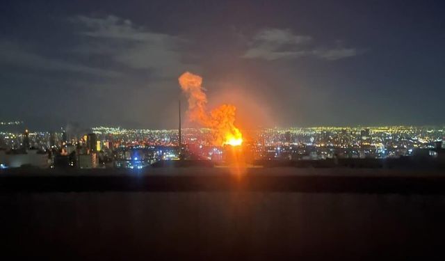 Tahran’da İran Radyo ve Televizyon Kurumu’na hava saldırısı: Yayınlar kesildi