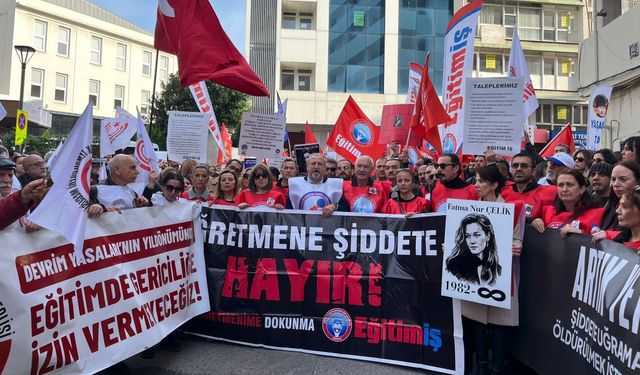 İzmir'de öğretmenler iş bıraktı, cinayete isyan etti