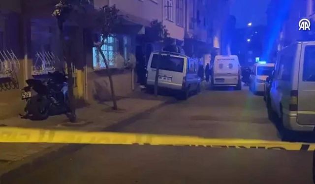 Yangın çıkan dairede bir kişinin cesedi bulundu