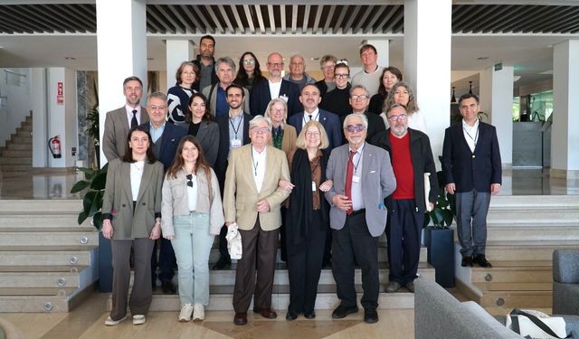 Yunan ve Roma tapınakları Çeşme’de masaya yatırıldı