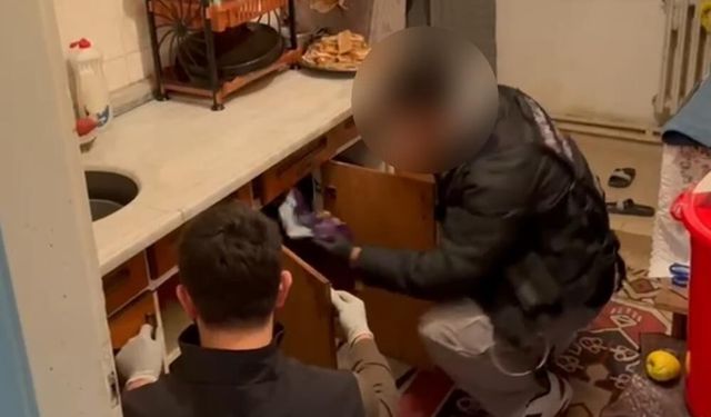 Zehir tcairlerine darbe: Çok sayıda yasaklı madde ve para ele geçirildi
