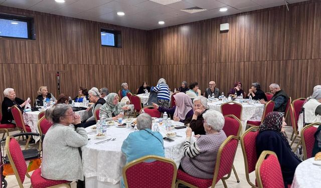 Zübeyde Hanım Huzurevi’nde iftar buluşması