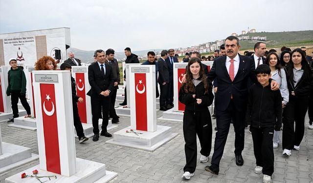 Bakan Yusuf Tekin duyurdu: Okullarda güvenlik tedbirleri alınacak