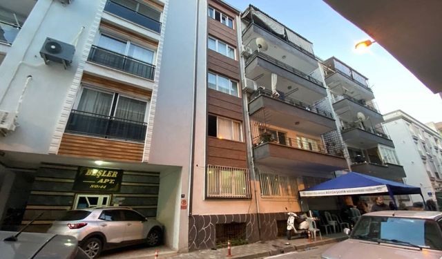 Cam silen kadın 5 katlı binanın son katından beton zemine düşüp öldü